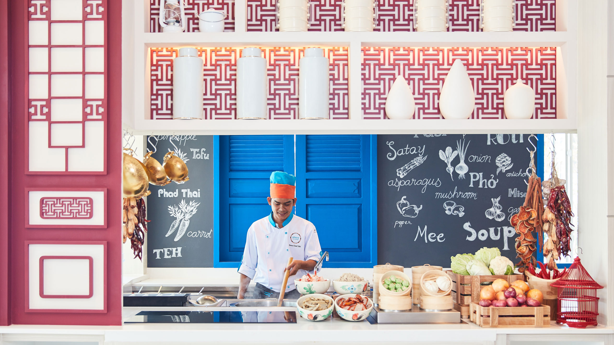 Multidimensional Gastronomic Journey