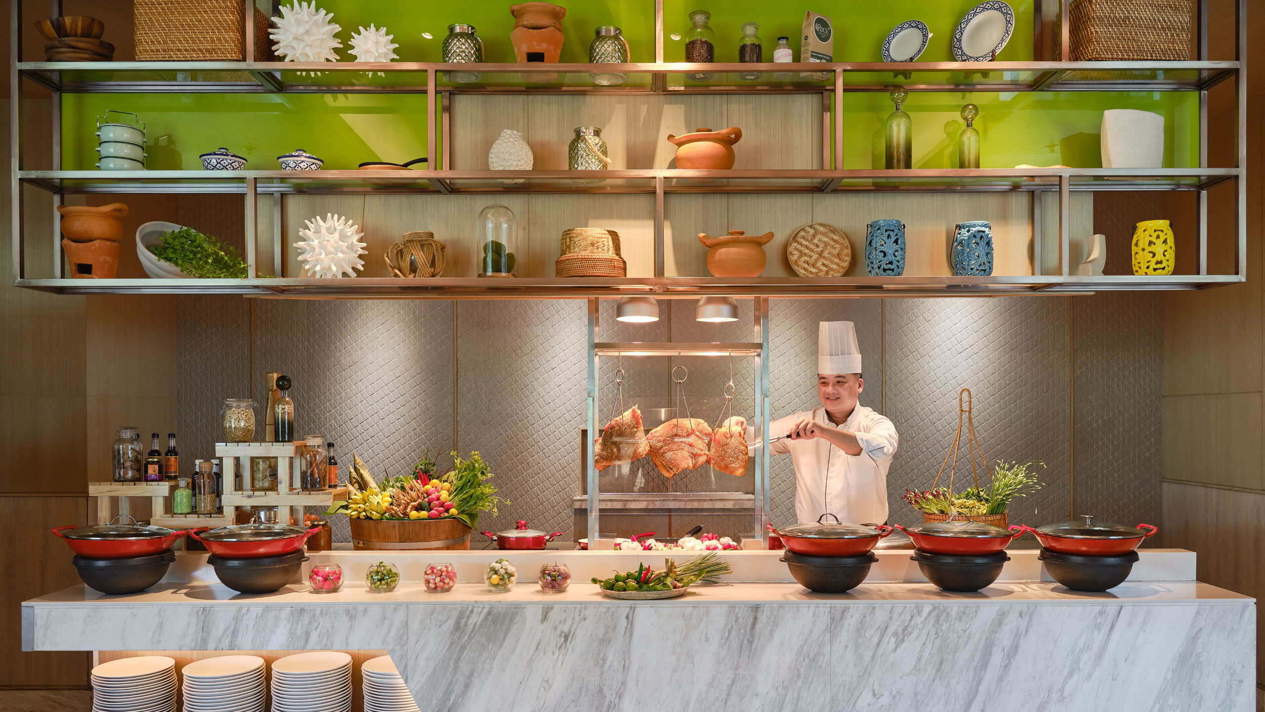 Multidimensional Gastronomic Journey