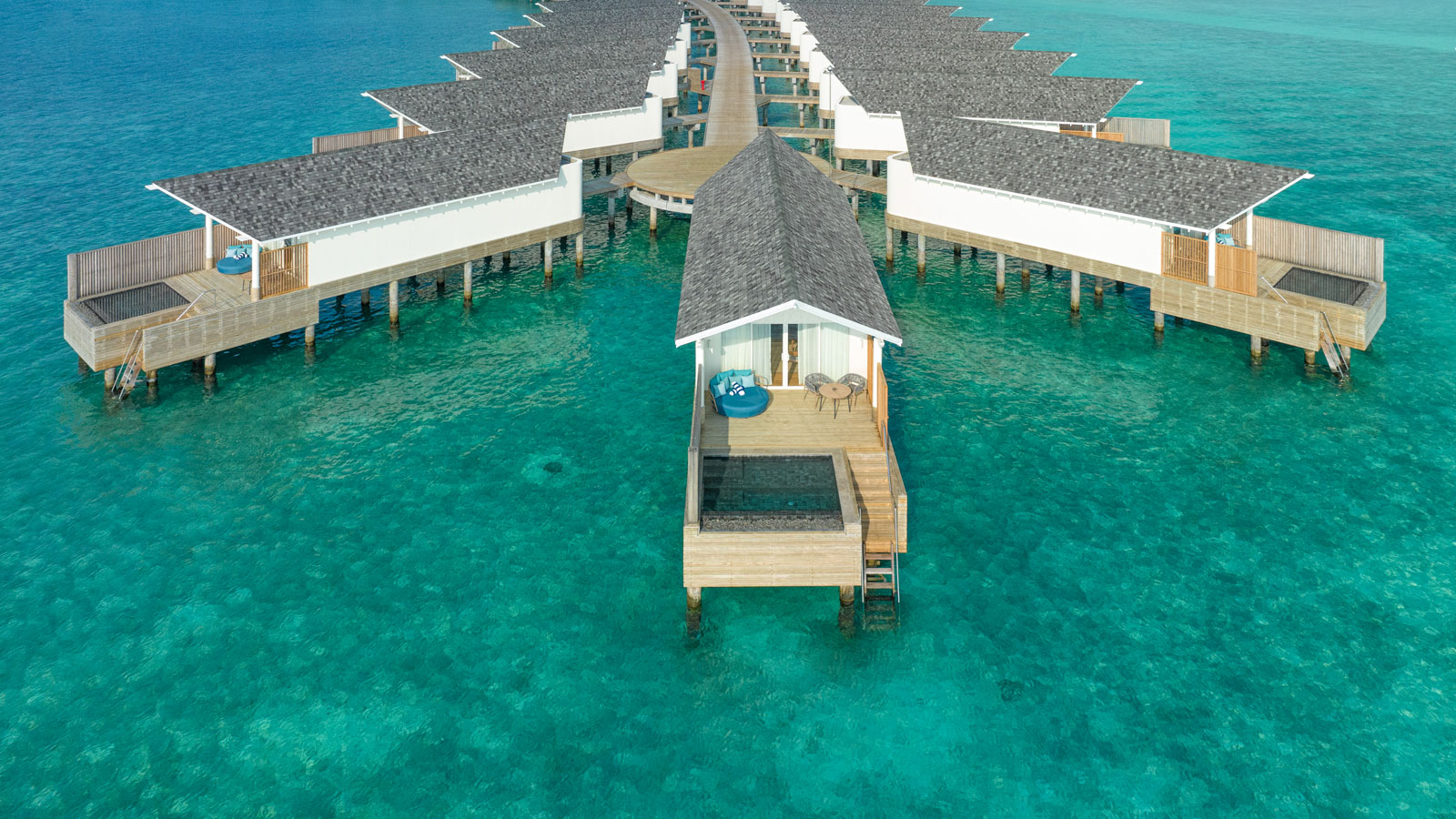 Bird's eye view of Deluxe Ocean Pool Villa - Amari Raaya Maldives
